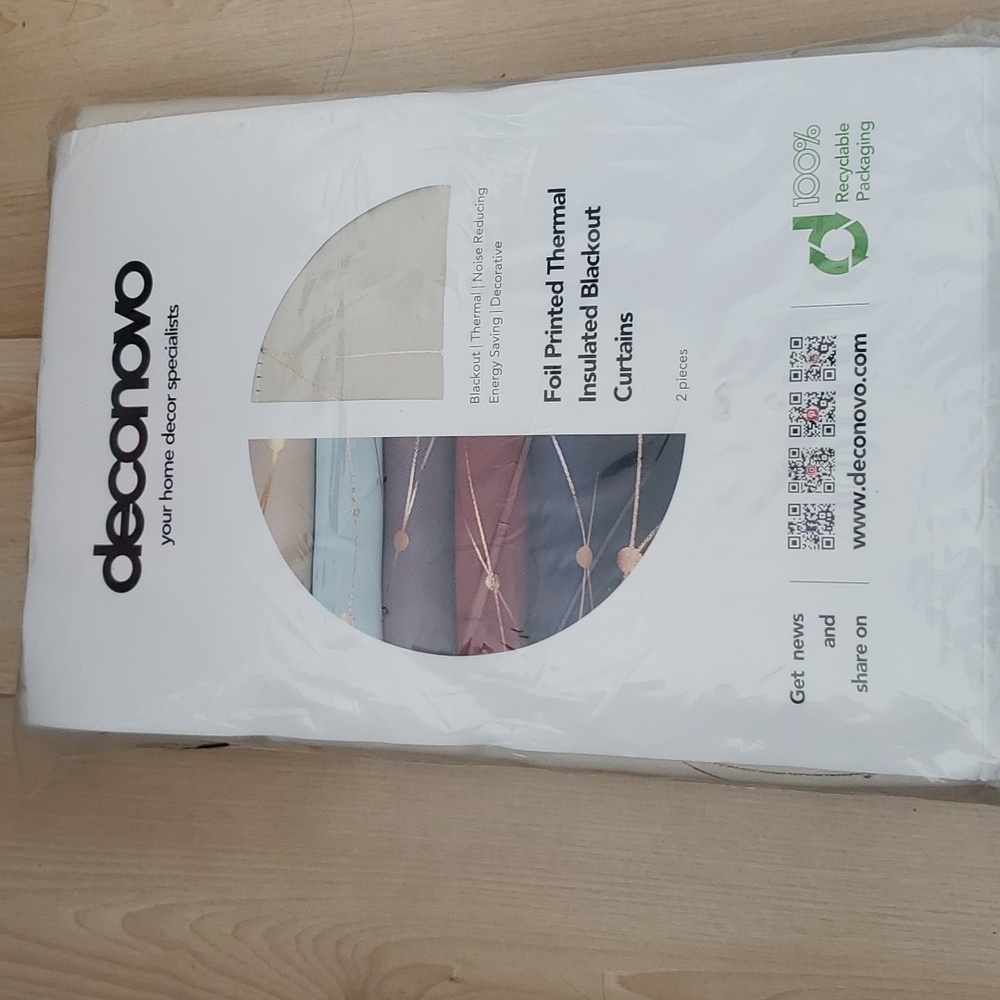 Deconovo foil printed thermal insulated blackout curtain new in package